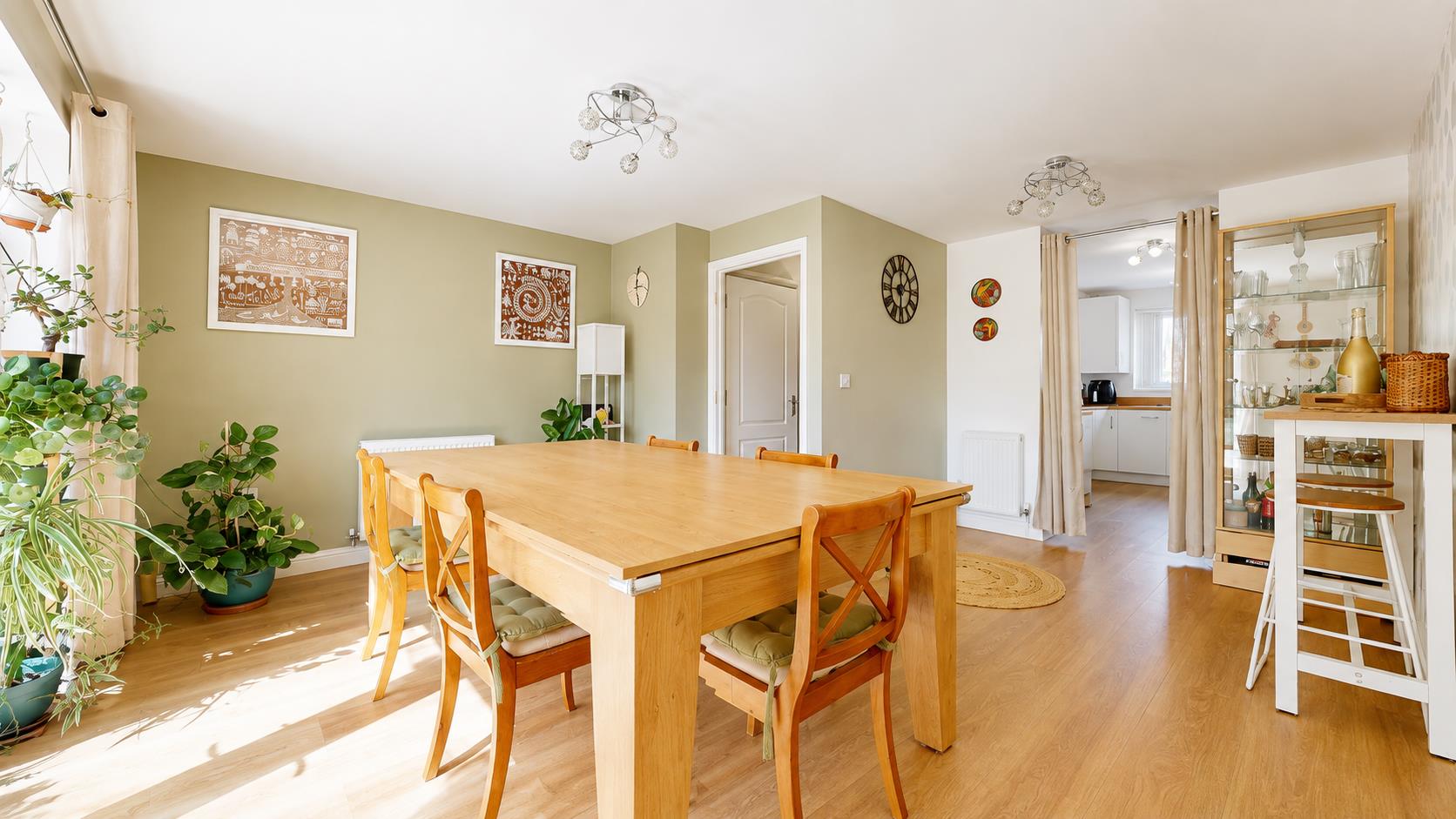 5 bed property in Heren Lane, Milton Keynes